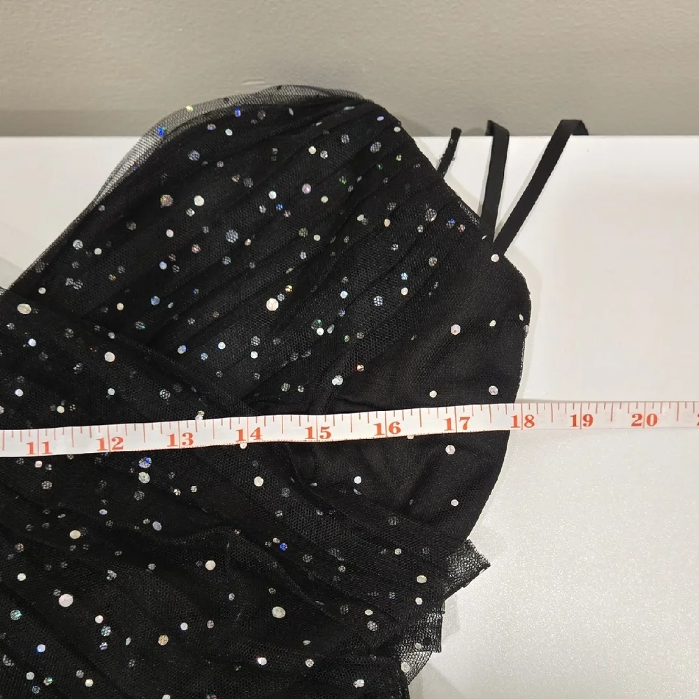 Glam Vanessa tulle Windsor Dress - Picture 11 of 14